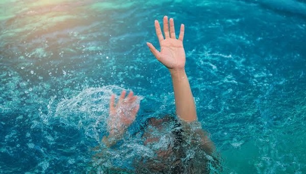 تفسير حلم الغرق في المسبح