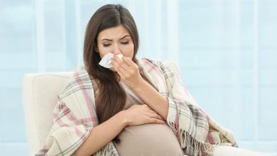 10 طرق منزلية فعالة لعلاج السعال للحامل