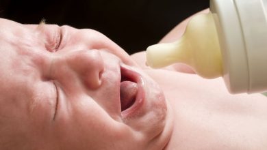 أسباب رفض الرضيع الرضاعة الطبيعية