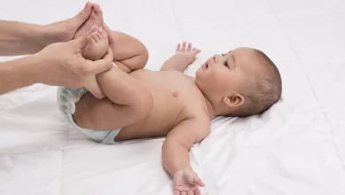 علاج الإمساك عند الرضع طبيعيا