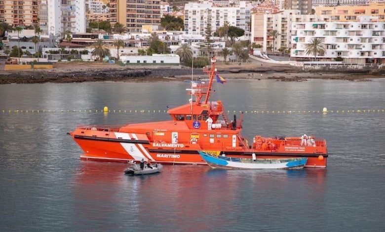 البحرية الإسبانية تنقذ ثلاثة صيادين مغاربة