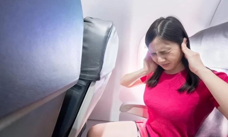 كيفية التخلص من ألم الأذن على متن الطائرة